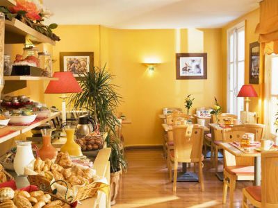 Hotel Elysées 8 Paris